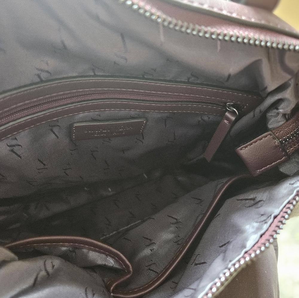 backpack - Picture 3 of 4